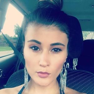 Meet your Posher, Renee